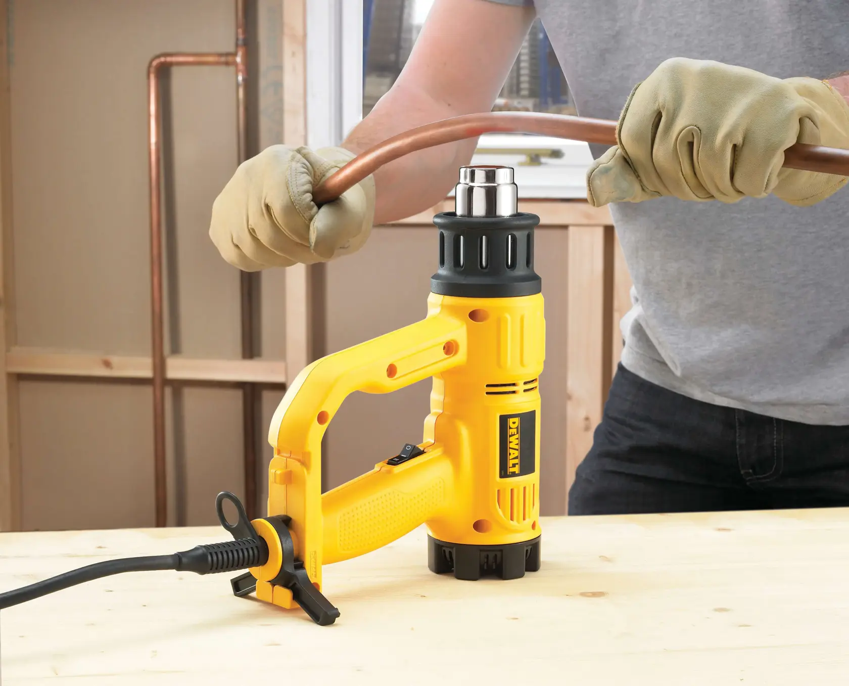 DEWALT® 230V Heatgun