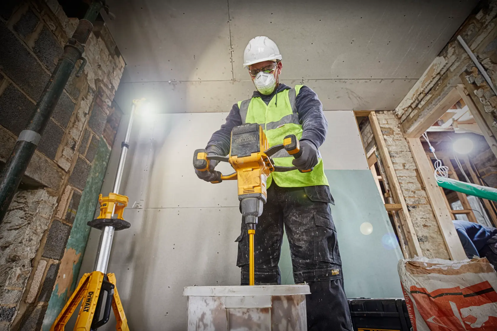 DEWALT® 54V XR FLEXVOLT® Dual Handle Paddle Mixer - 2 x FLEXVOLT® 9Ah
