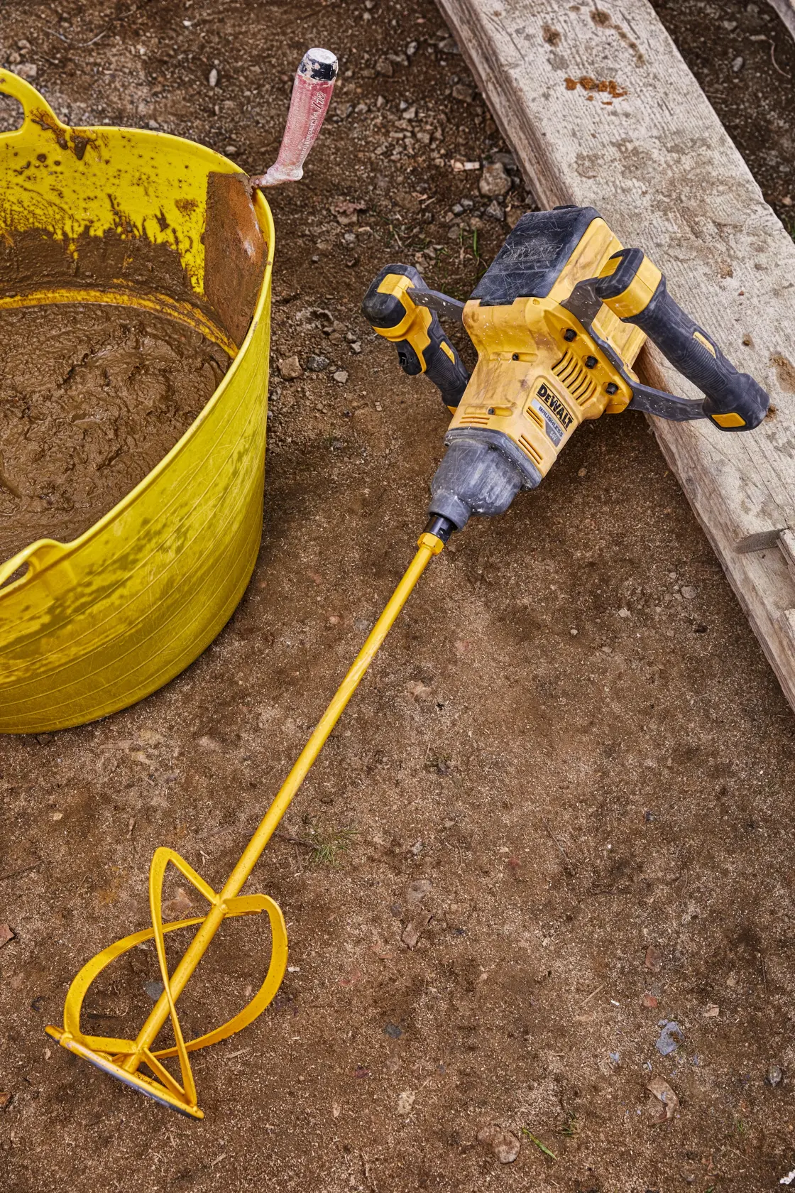 DEWALT® 54V XR FLEXVOLT® Dual Handle Paddle Mixer - 2 x FLEXVOLT® 9Ah