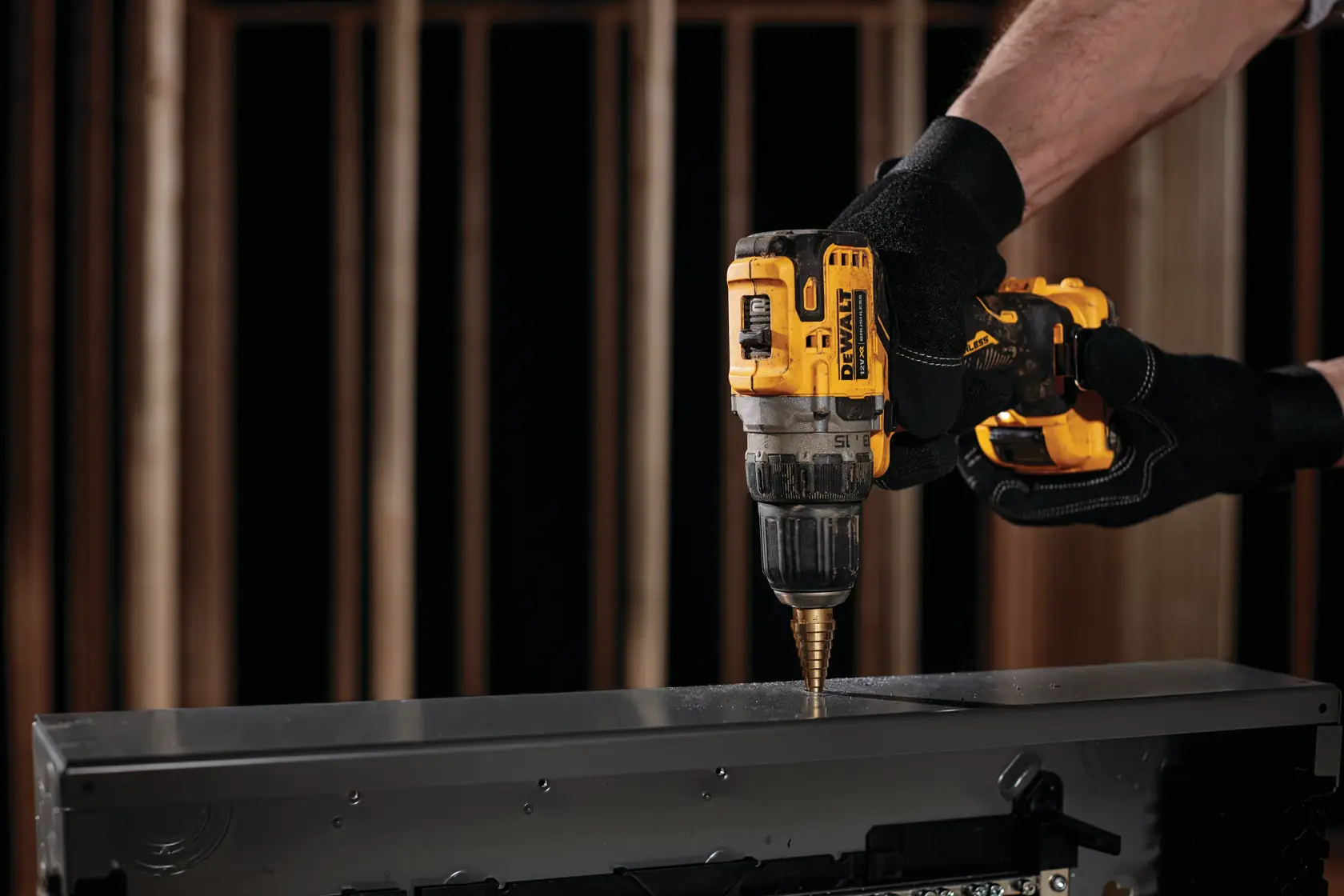 DEWALT® 12V XR® Brushless Sub-Compact Drill Driver - 2 X 2Ah Batteries