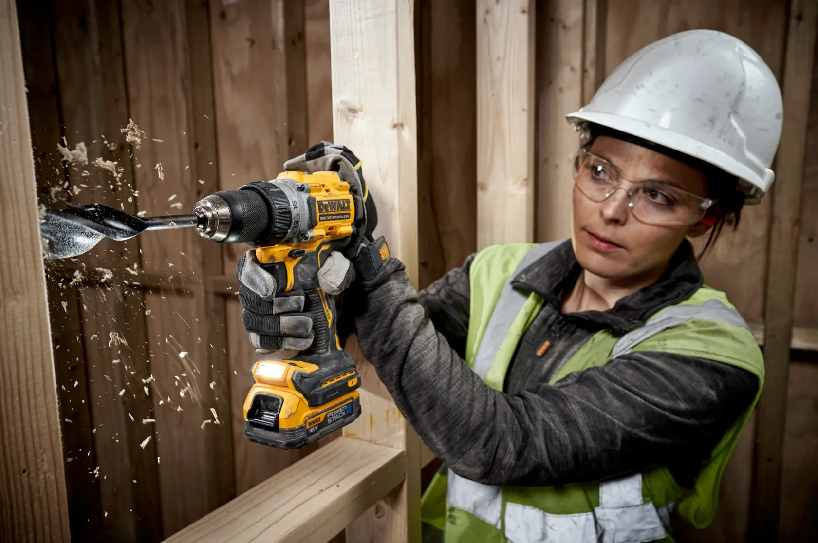 DEWALT® 18V XR® Brushless Drill Driver - 2 X 1.7Ah POWERSTACK™ Batteries