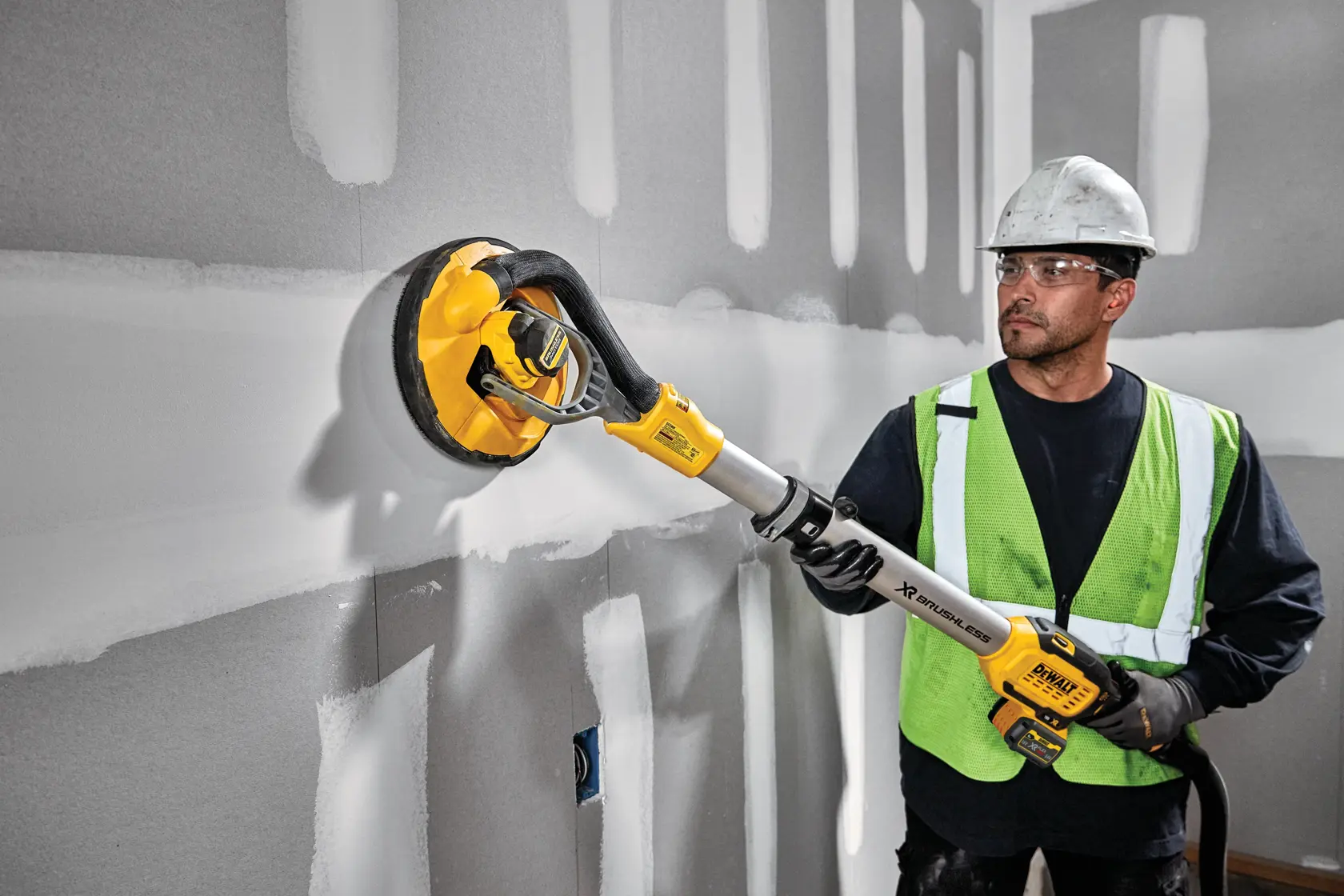 DEWALT® 18V XR® Brushless 225mm Drywall Sander - 2 x FLEXVOLT® 6Ah