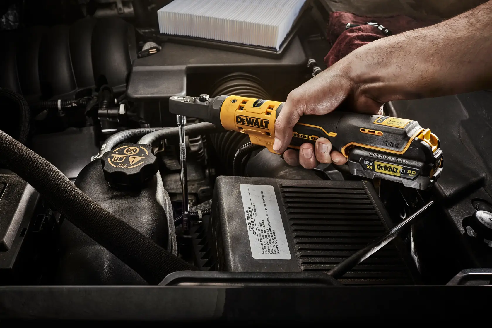 12V XR® Brushless Sealed Head Ratchet 1/4-in And 3/8-in - Bare Unit