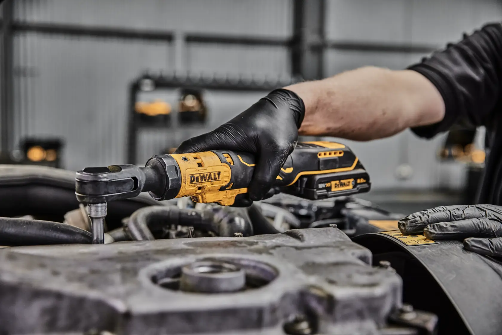 18V XR® Brushless Ratchet 1/2-in (Tool Only)