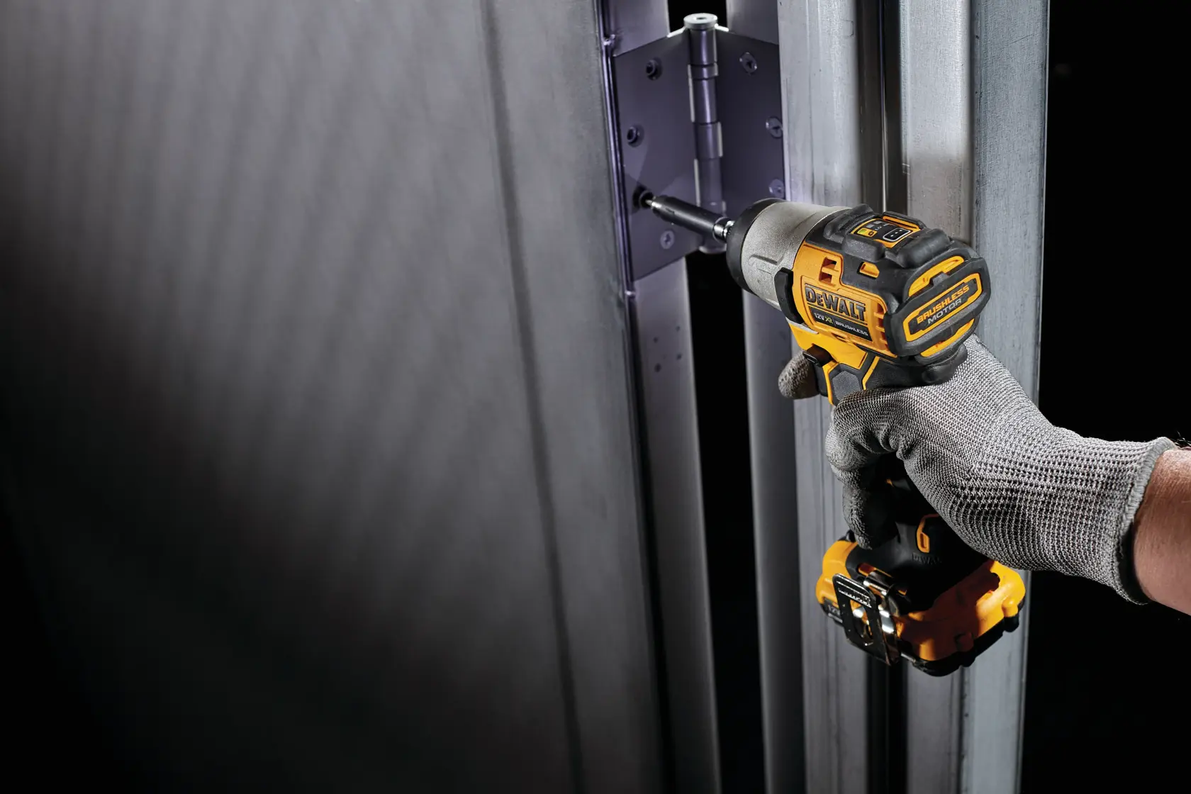 DEWALT® 12V XR® Brushless Compact Impact Driver - 2 X 2Ah