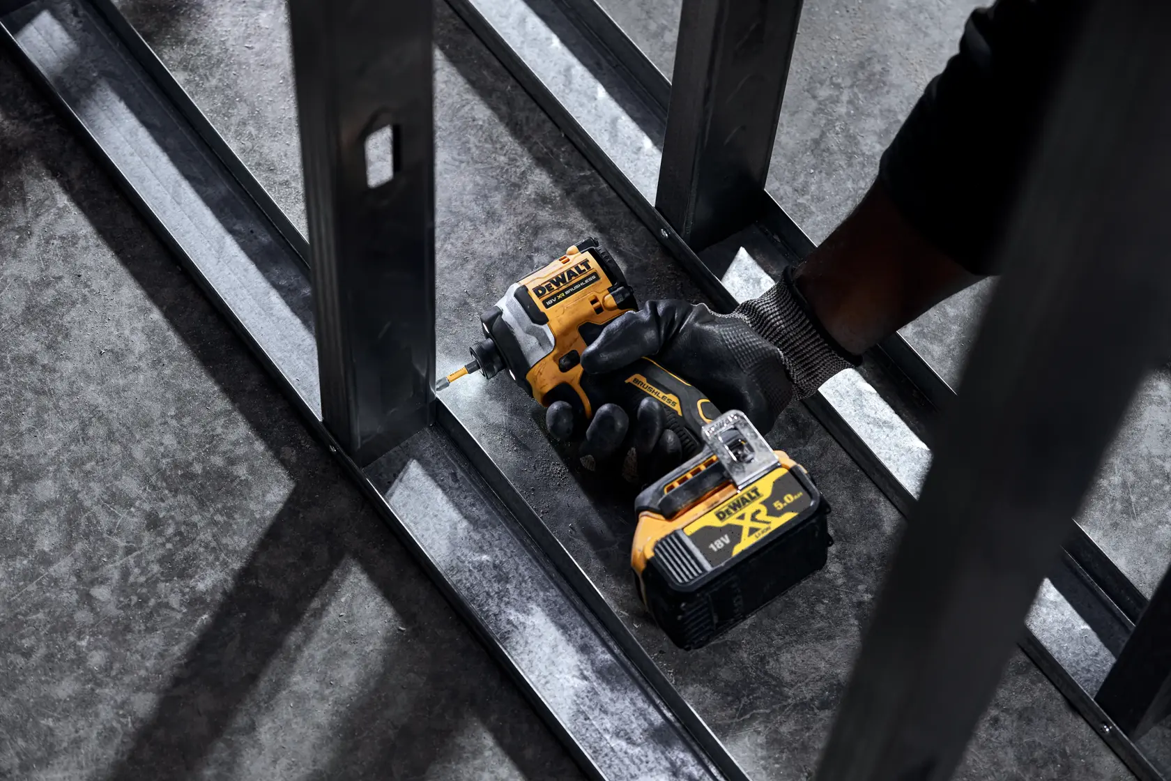 18V XR® Brushless Compact Impact Driver - Bare Unit