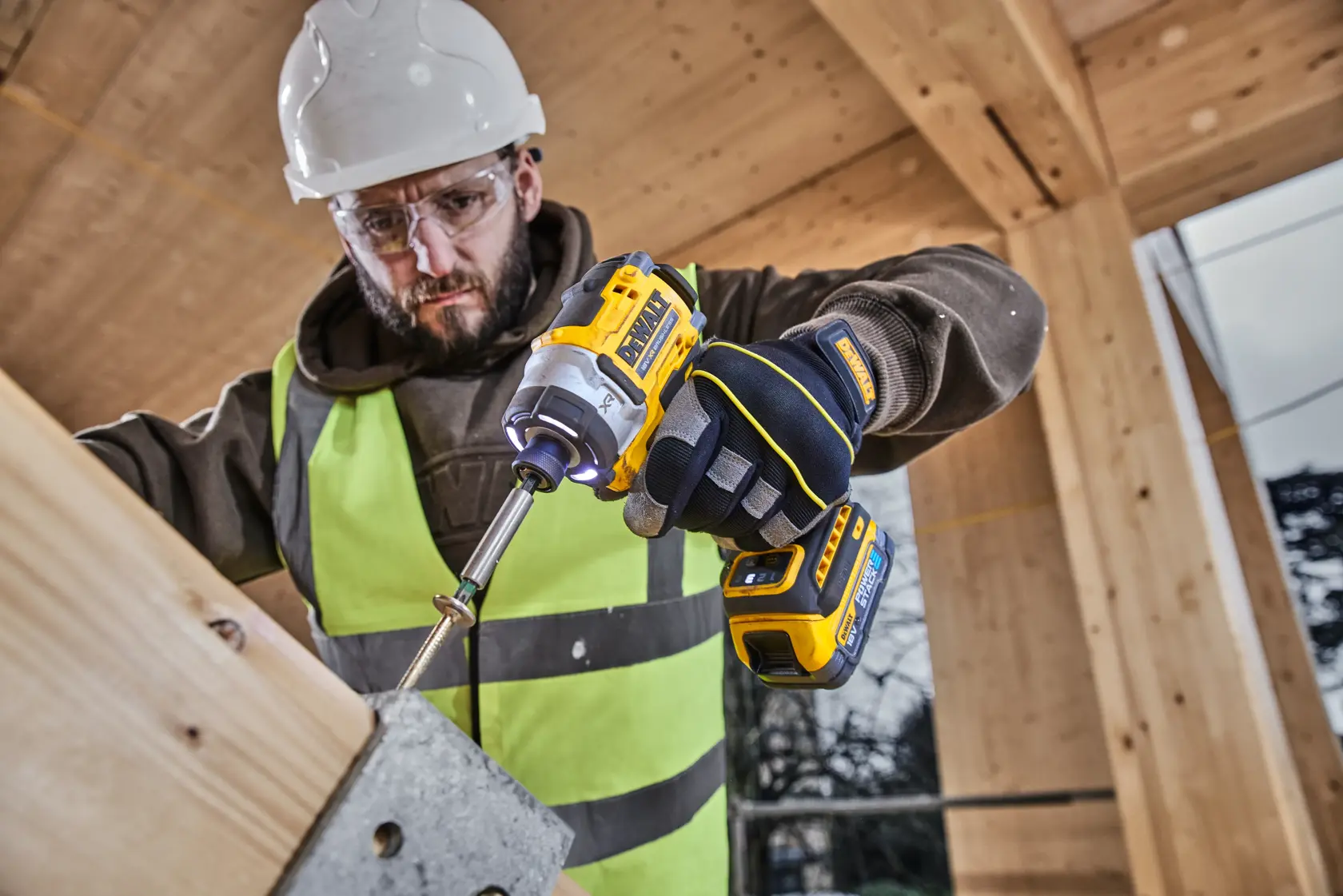 DEWALT® 18V XR® Brushless Premium Impact Driver - 2 X 1.7Ah POWERSTACK Battery
