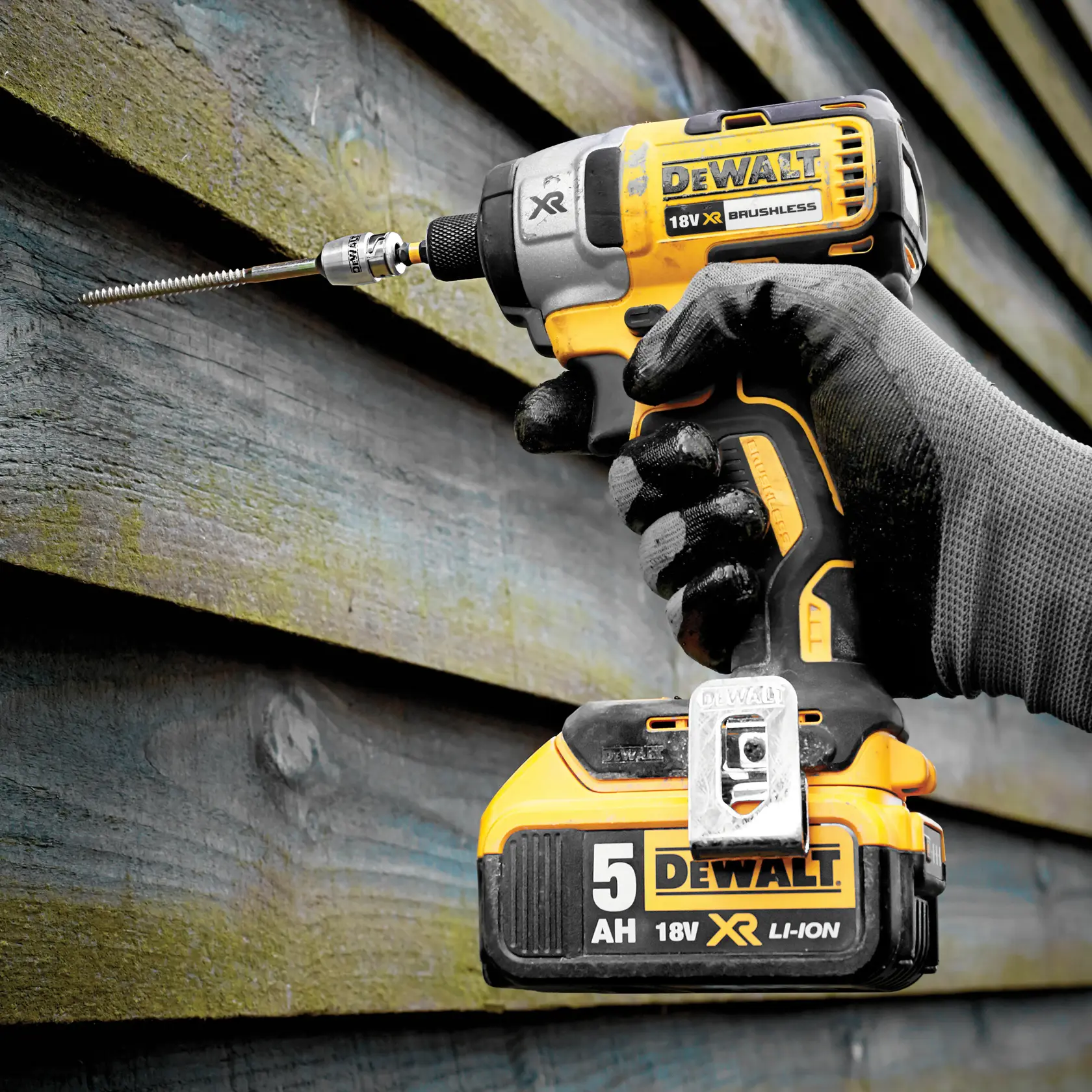 DEWALT® 18V XR® Brushless Impact Driver - 2 X 5Ah