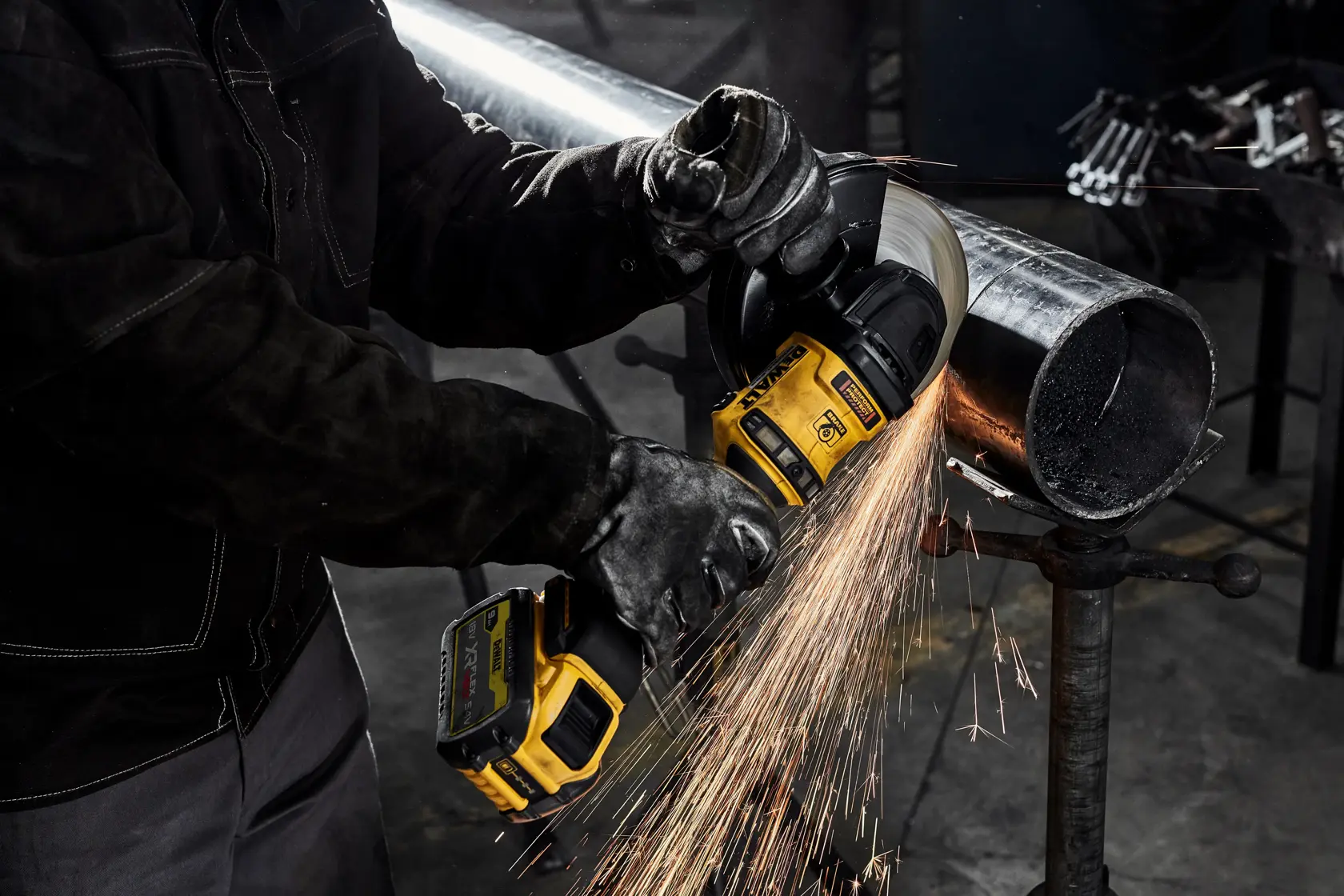 54v XR Flexvolt® 180mm Angle Grinder - Tool Only