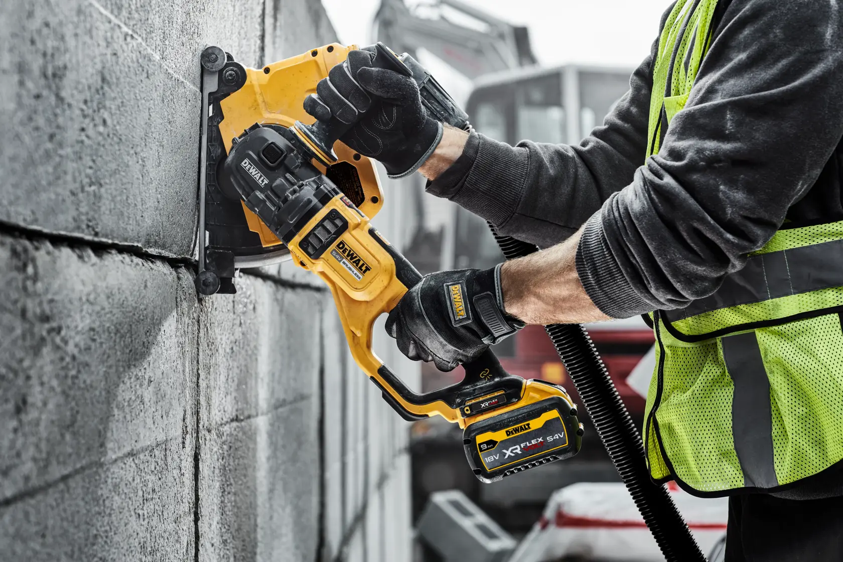 DEWALT® 54V XR FLEXVOLT® 230mm Angle Grinder - 2 x FLEXVOLT® 9Ah