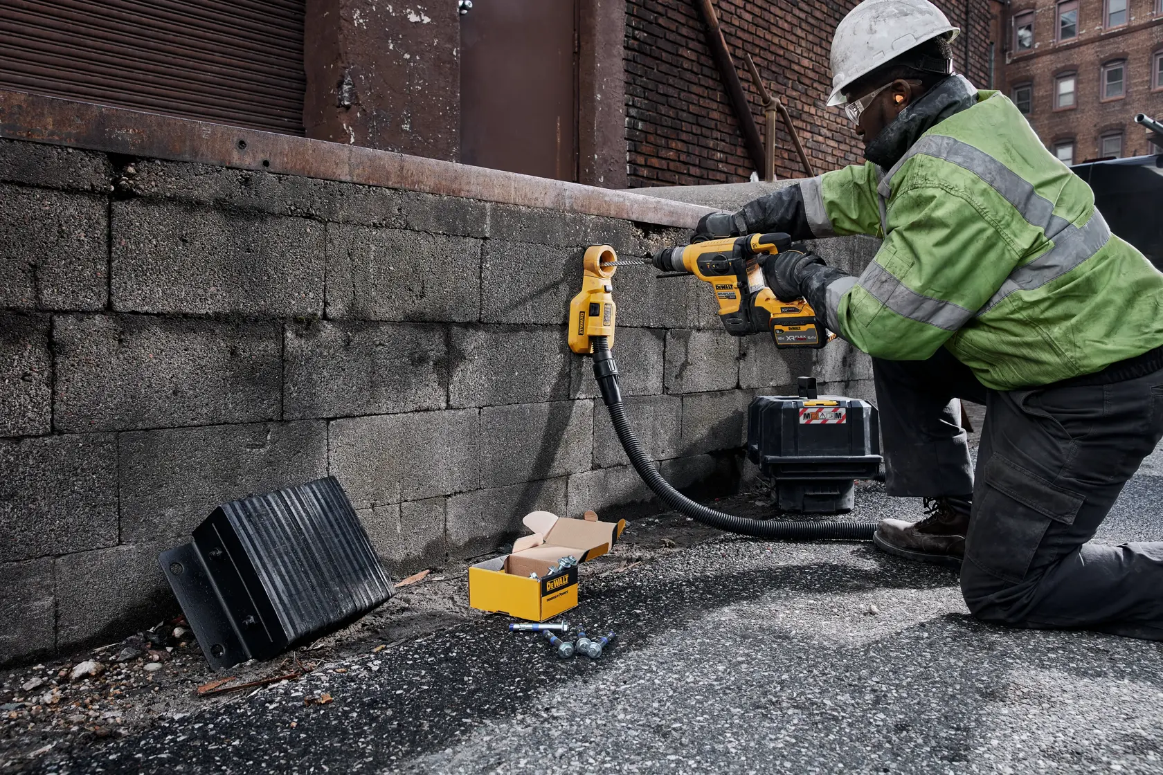DEWALT® 54V XR FLEXVOLT® SDS Plus 32mm Rotary Hammer With QCC