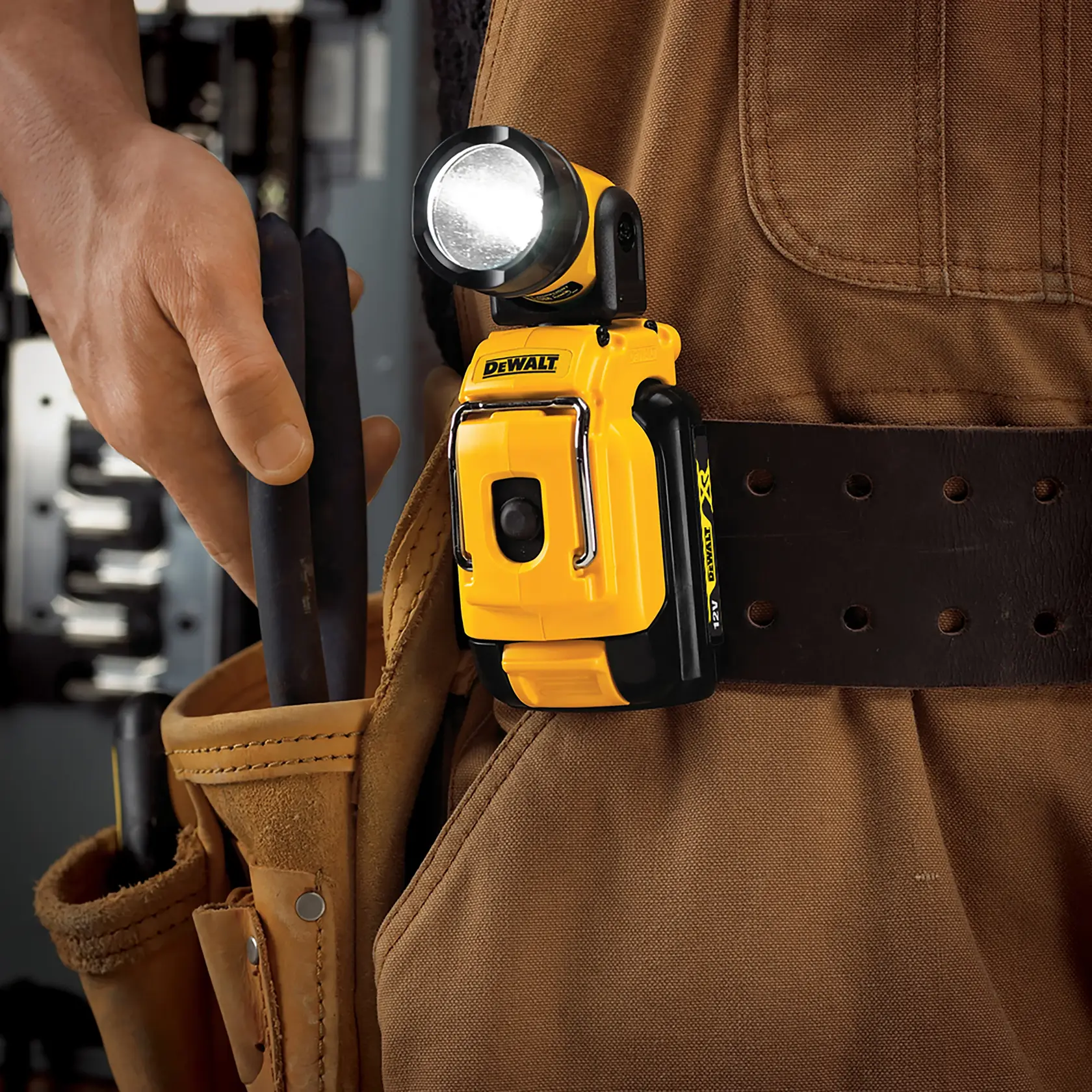 12V XR® Cordless Compact LED Flashlight