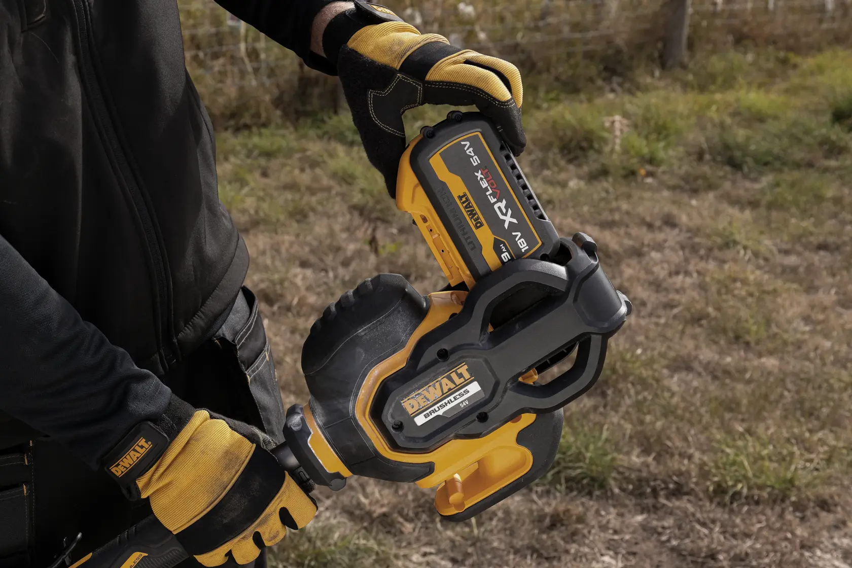 DEWALT® 54V XR FLEXVOLT® 38cm String Trimmer - 1 x 9Ah