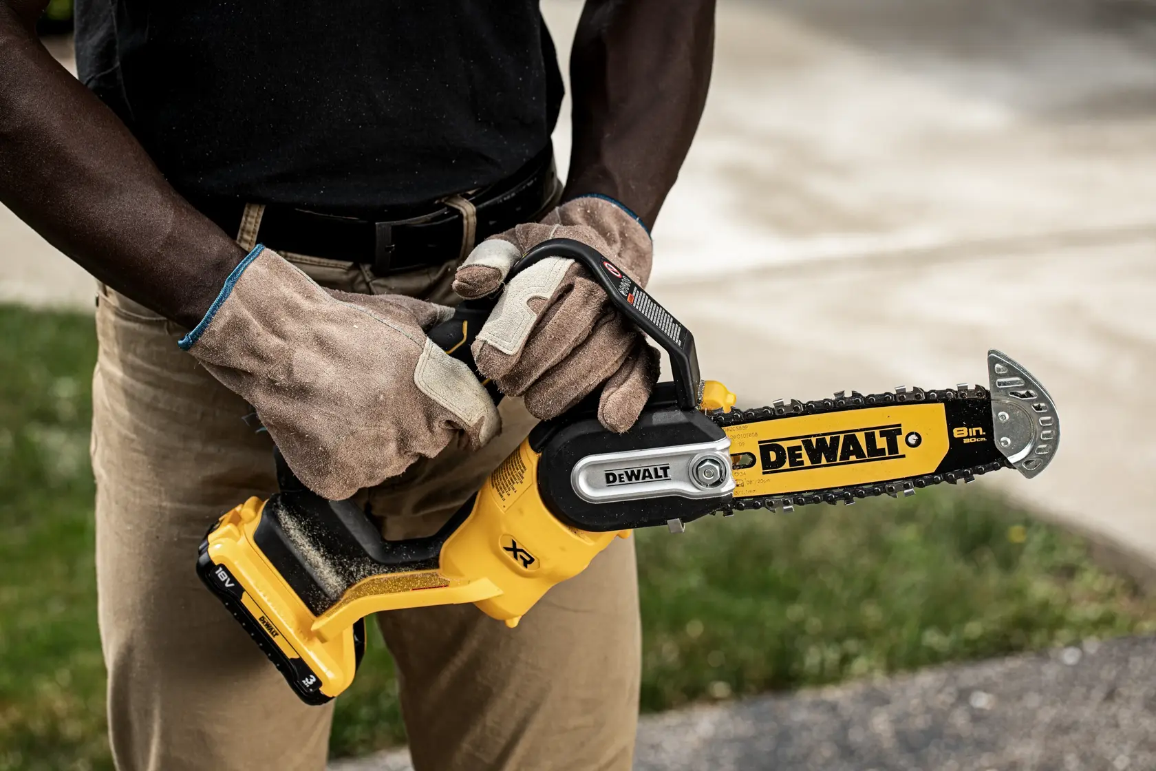 DEWALT® 18V XR® 20cm Pruning Saw - 1 x 5Ah