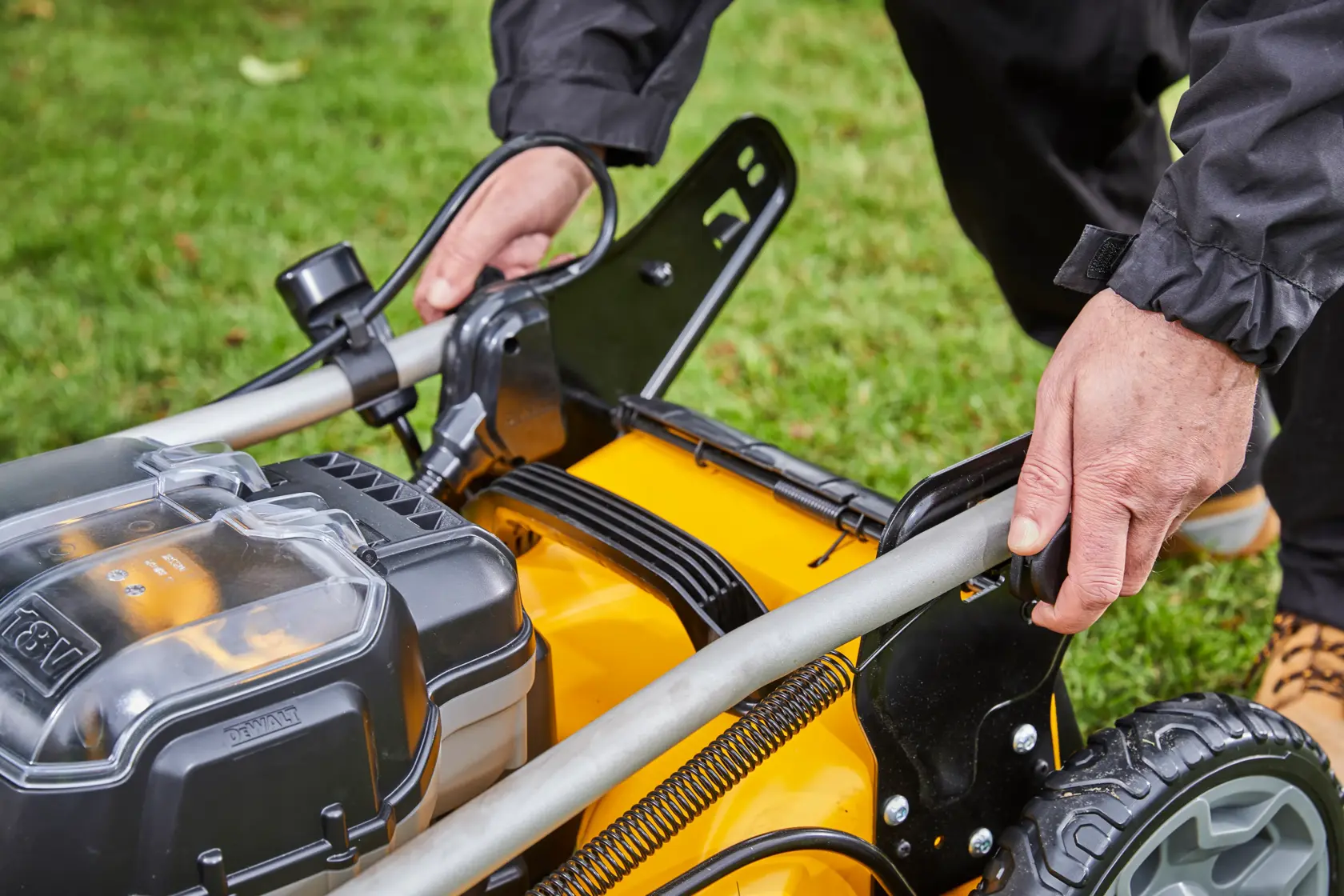 DEWALT® 18V XR® Brushless Lawn Mower - 2 x 5Ah