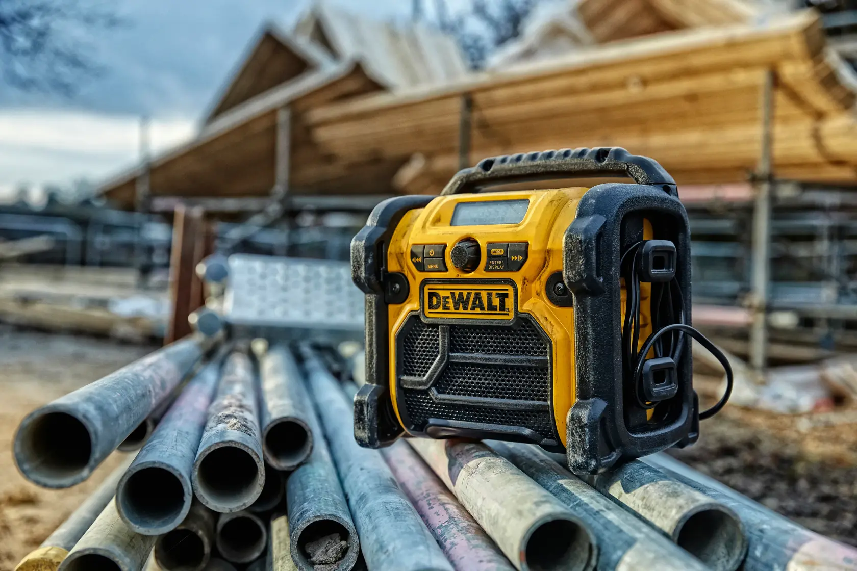 DEWALT® 18V XR® Compact DAB+/FM Radio