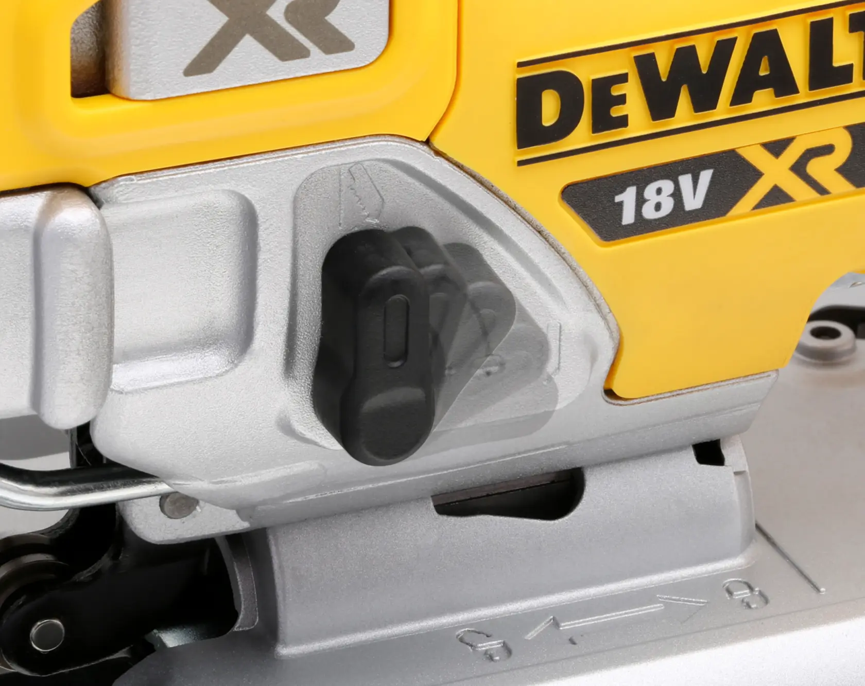 DEWALT® 18V XR® Brushless Jigsaw - 2 x 5Ah