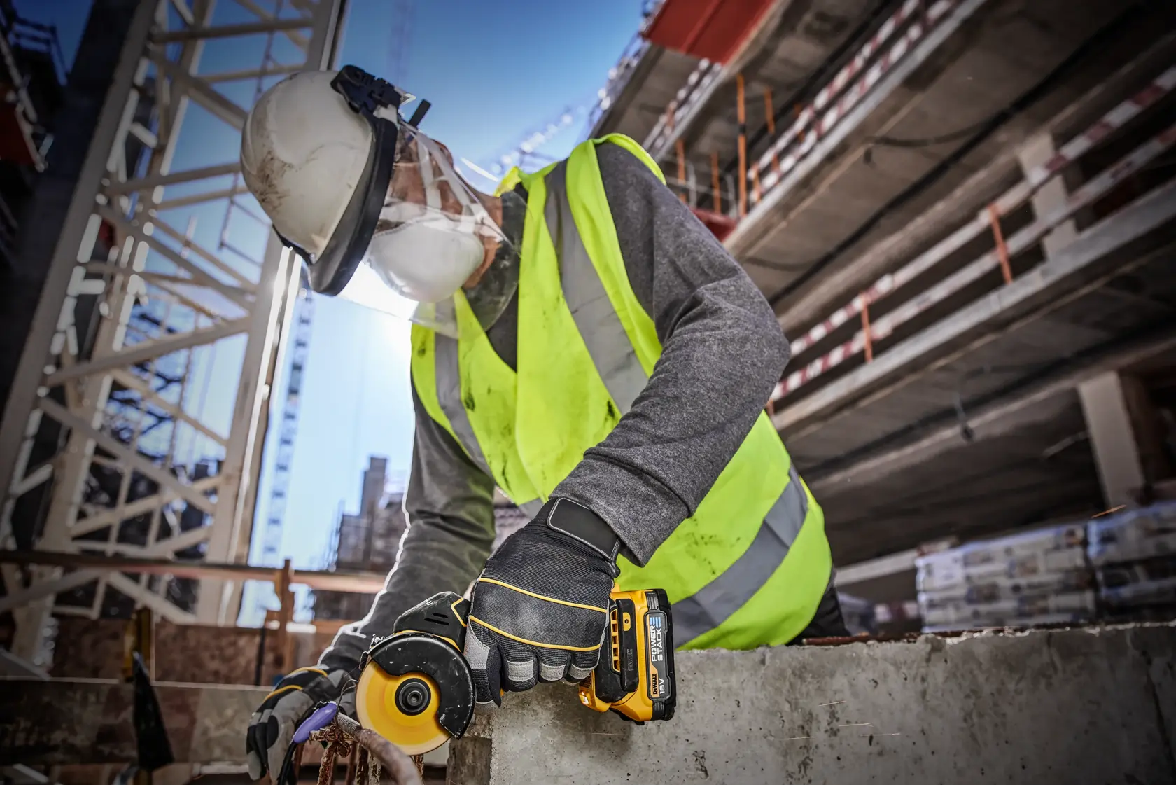 DEWALT® 18V XR® Brushless 76mm Cut-Off Tool - 2 x POWERSTACK 1.7Ah