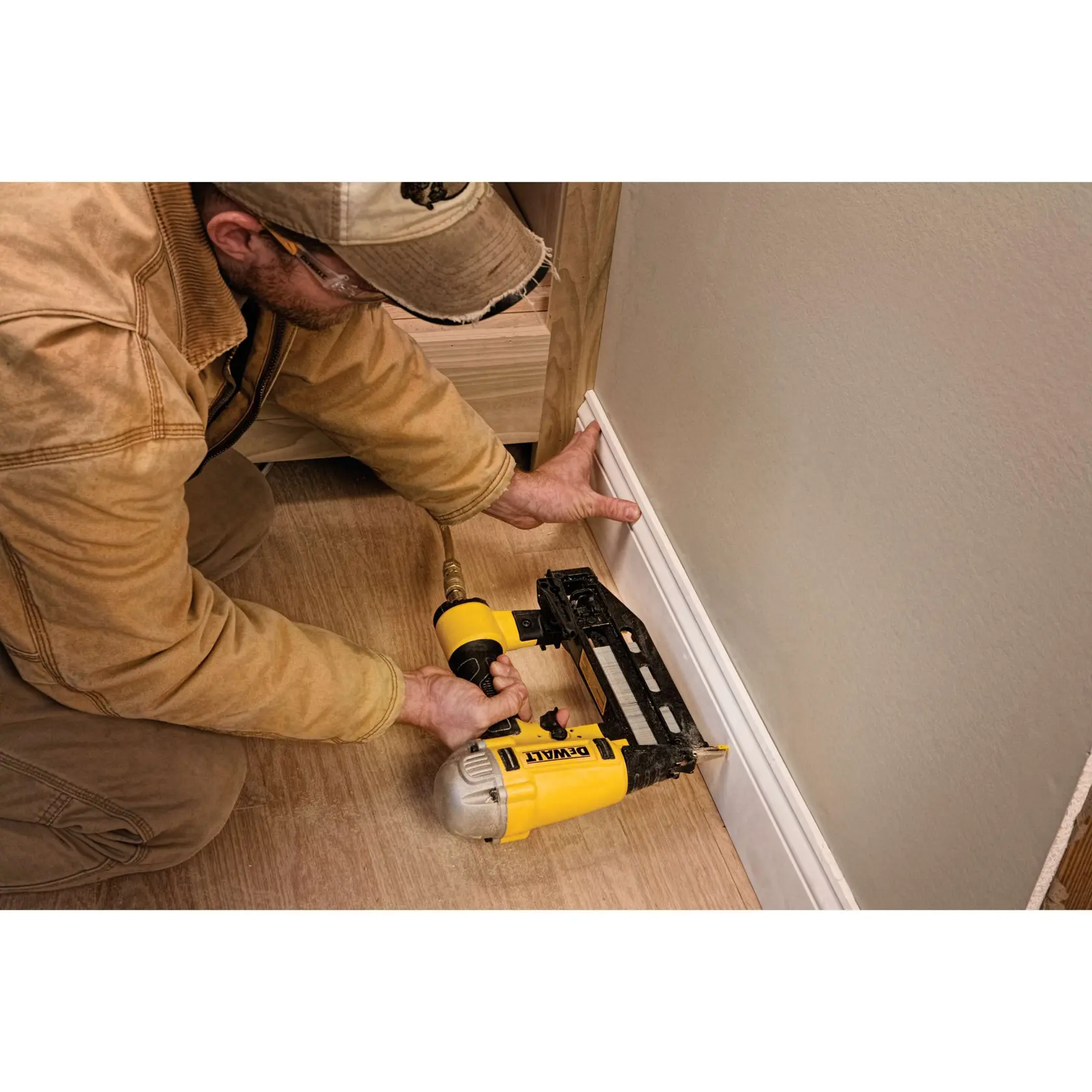 16g Pneumatic Finish Nailer With Precision Point Tip