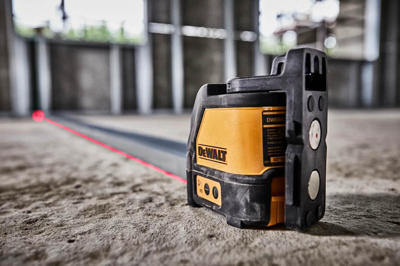 DEWALT® Cross Line Red Laser