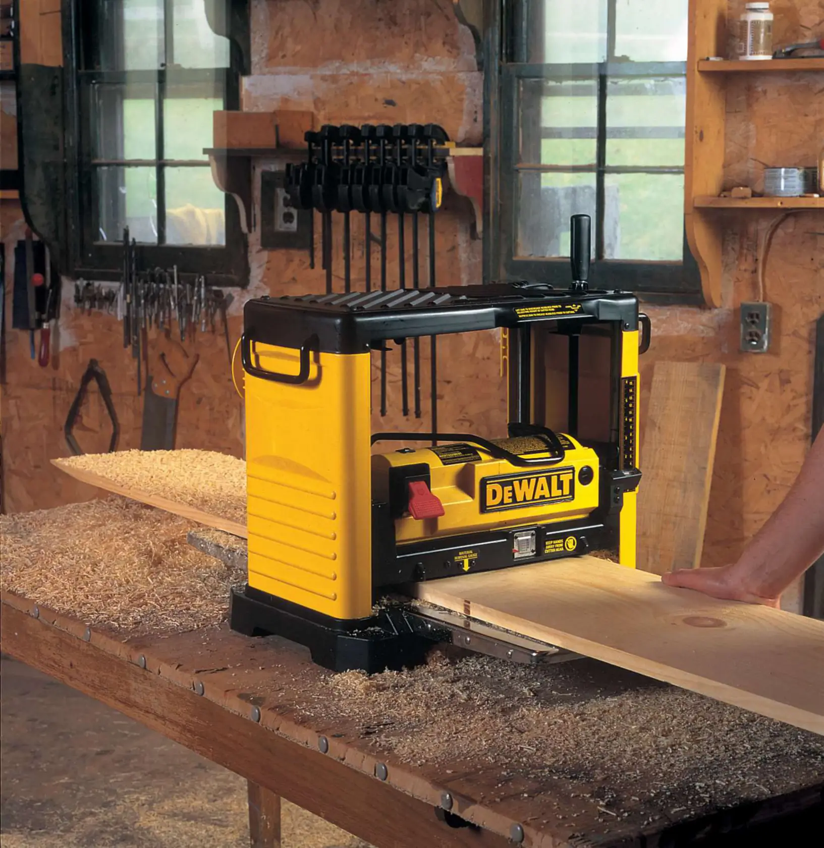 DEWALT® 317mm Portable Thicknesser