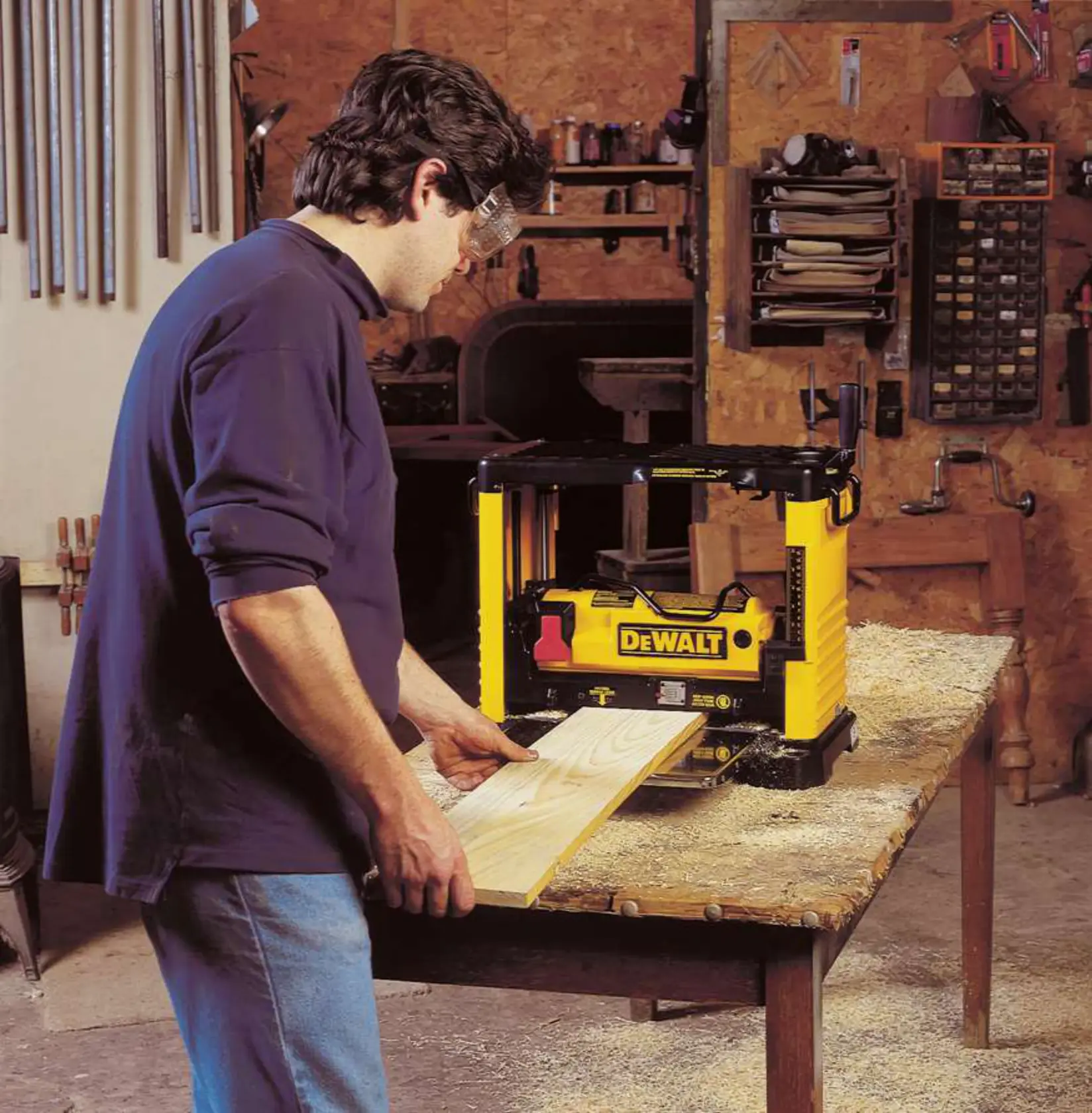 DEWALT® 317mm Portable Thicknesser