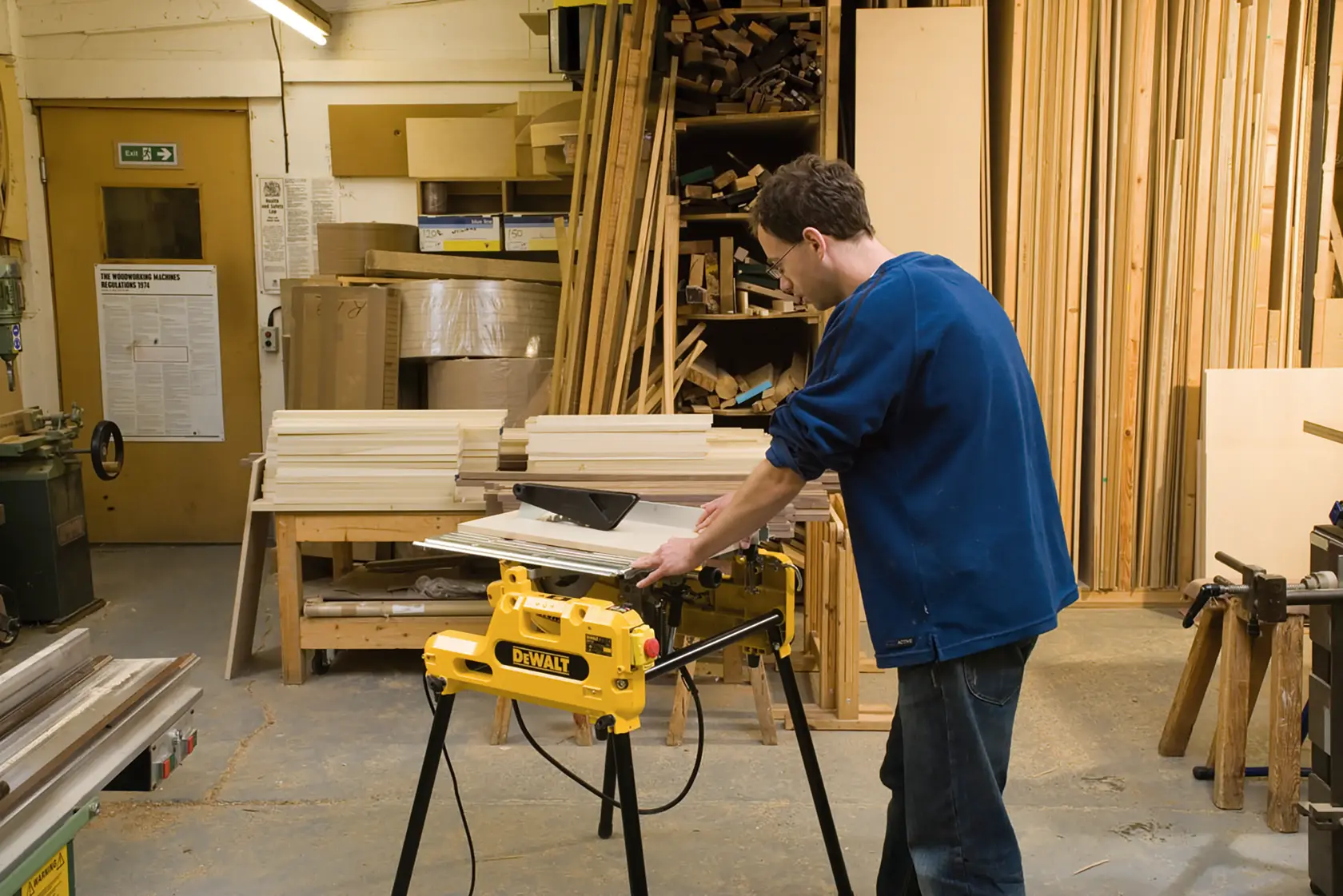 DEWALT® 250mm Combination Saw