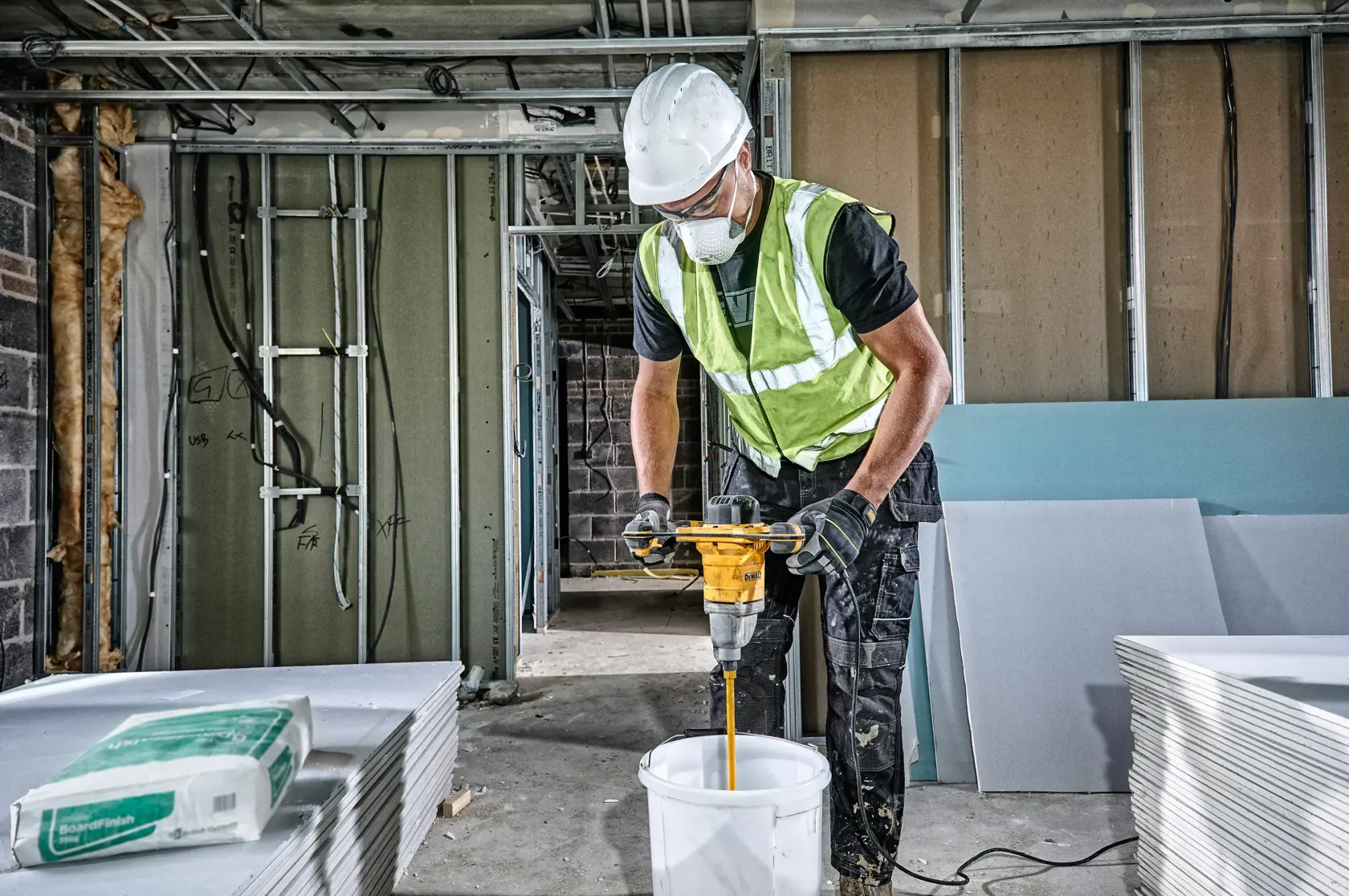 DEWALT® 230V Dual Handle Paddle Mixer