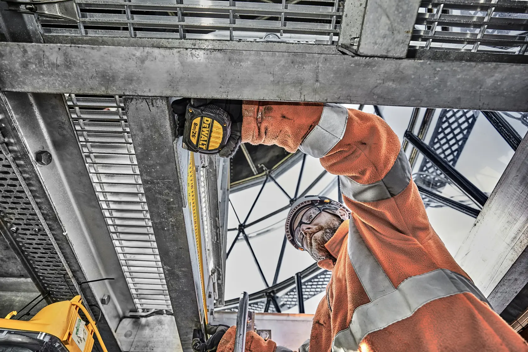 26-ft (8m) Premium Tape Measure