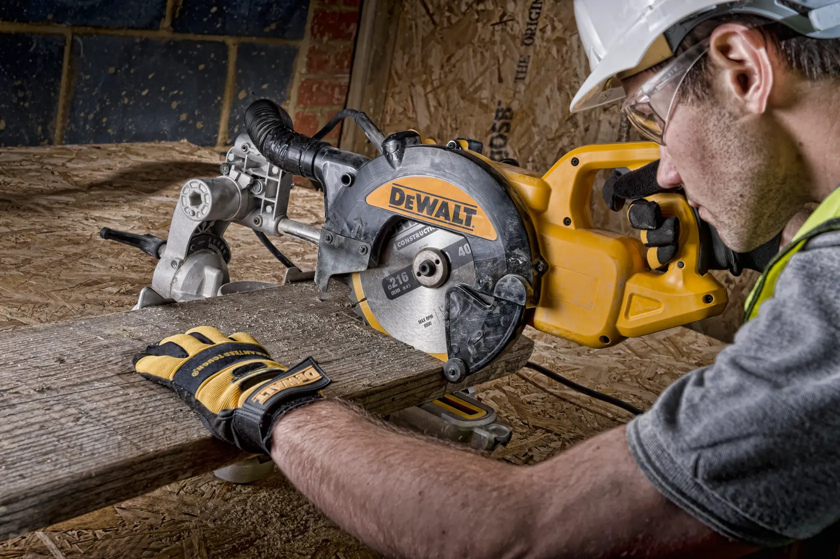 DEWALT® 216mm Mitre Saw