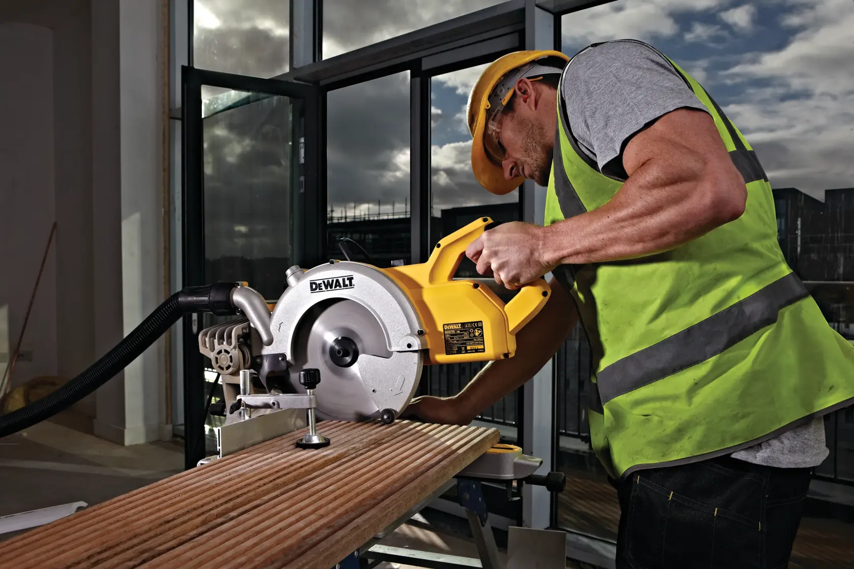 250mm Mitre Saw